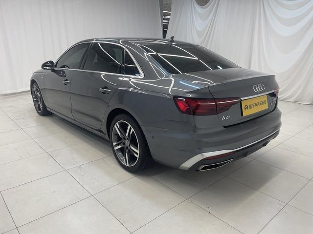 Audi A4 2020 thumb 3