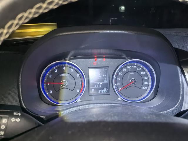Hyundai ix25 2017 thumb 4