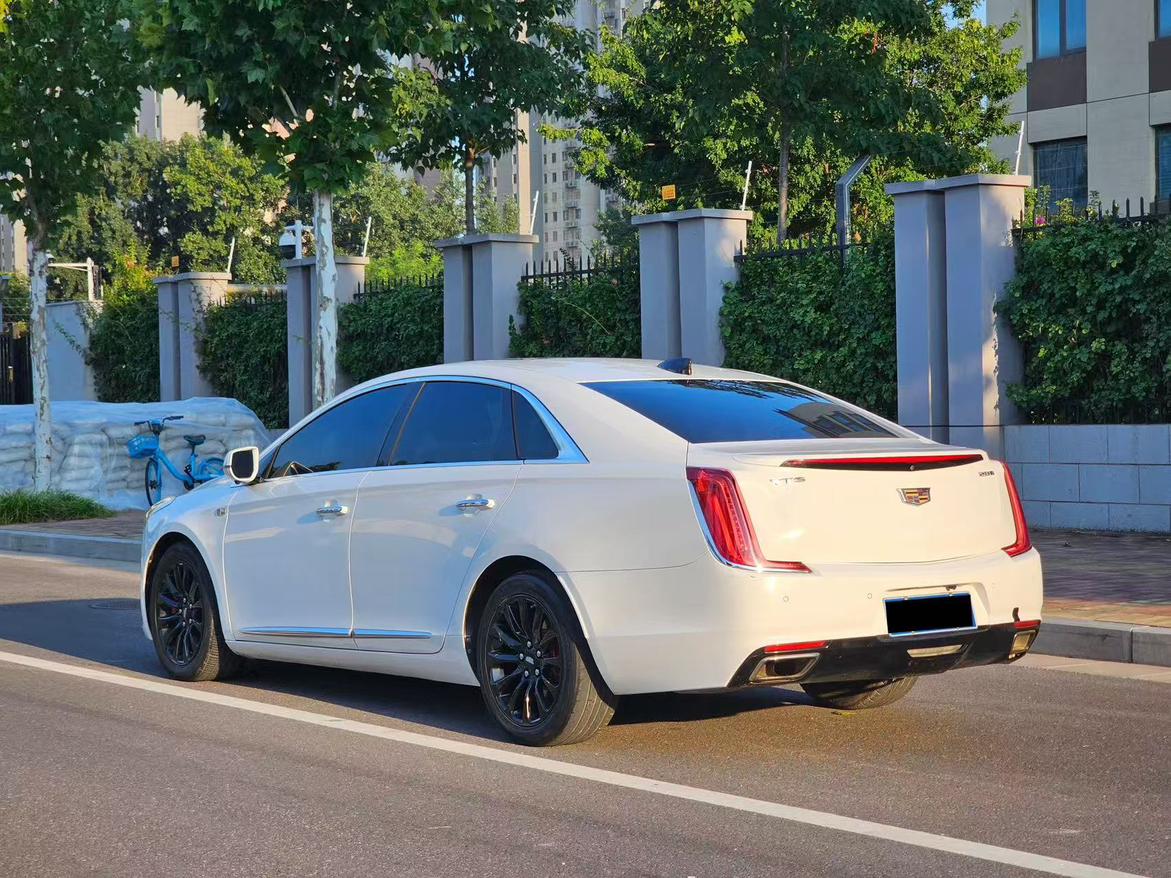 Cadillac XTS 2018 thumb 3