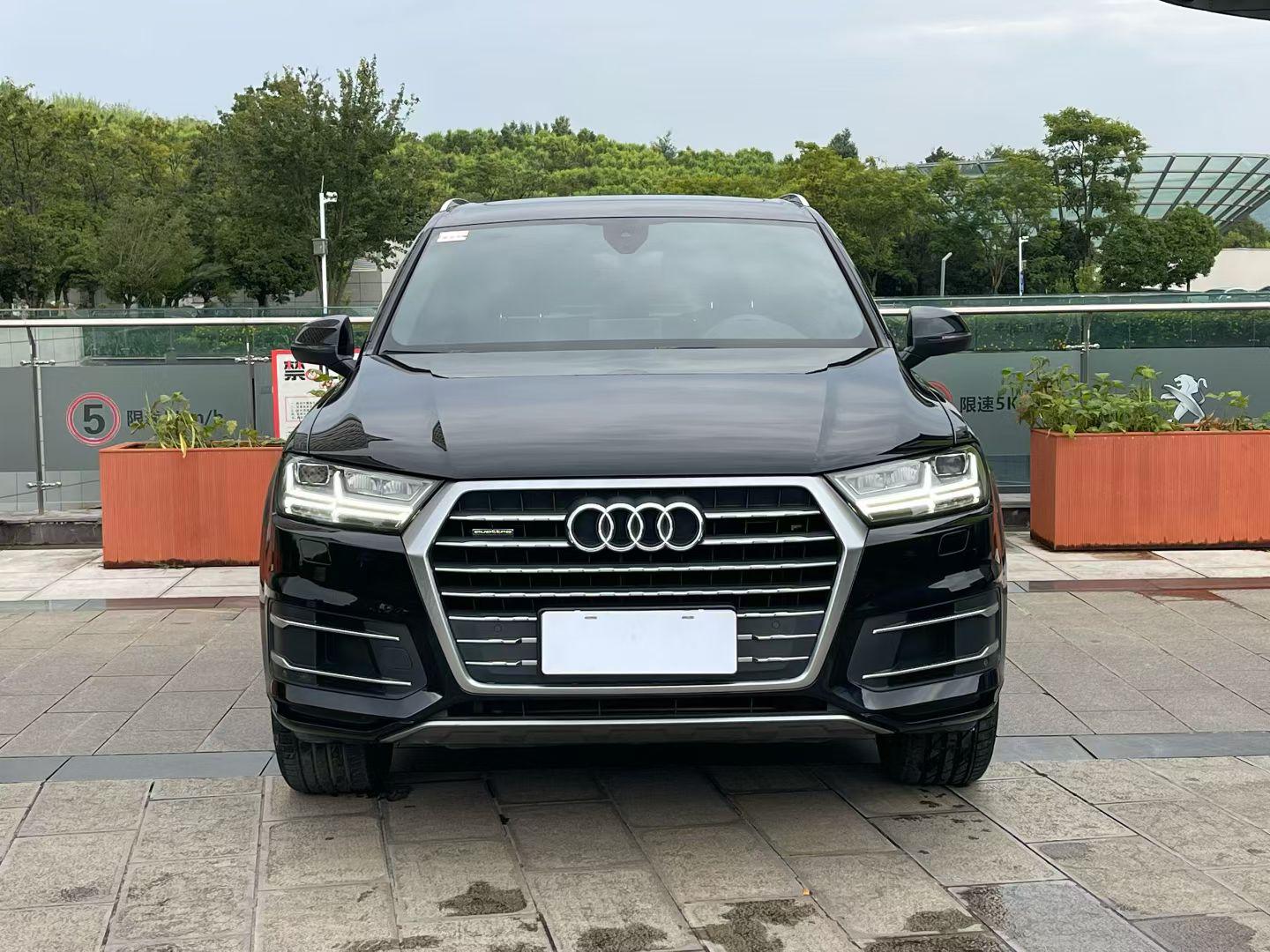 Audi Q7 2019 thumb 9