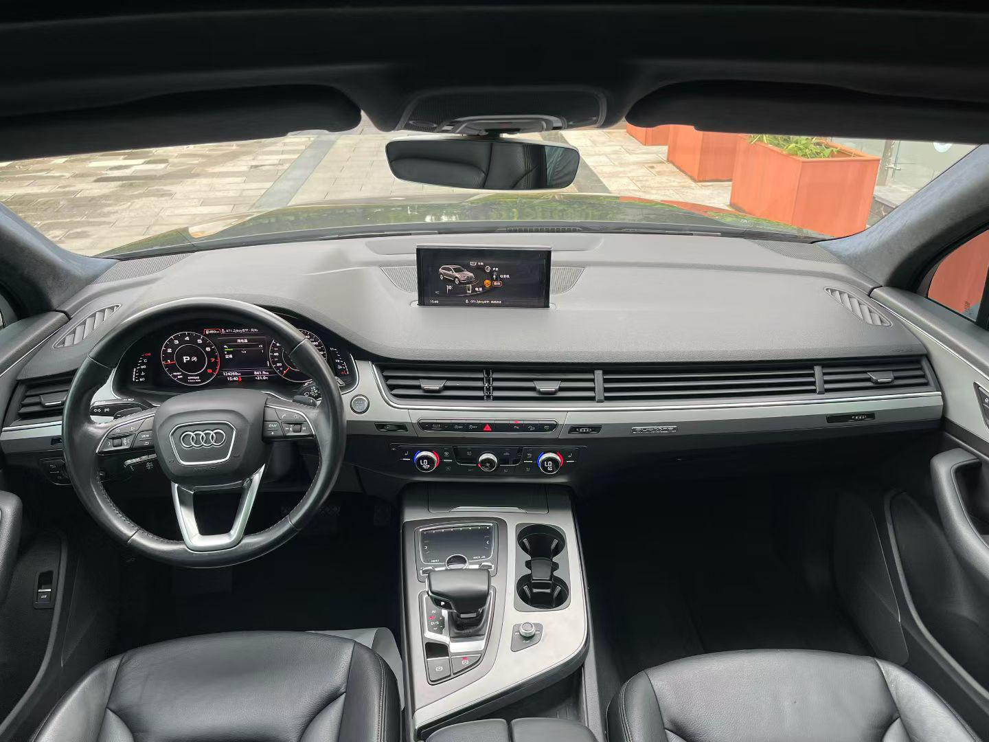 Audi Q7 2019 thumb 12
