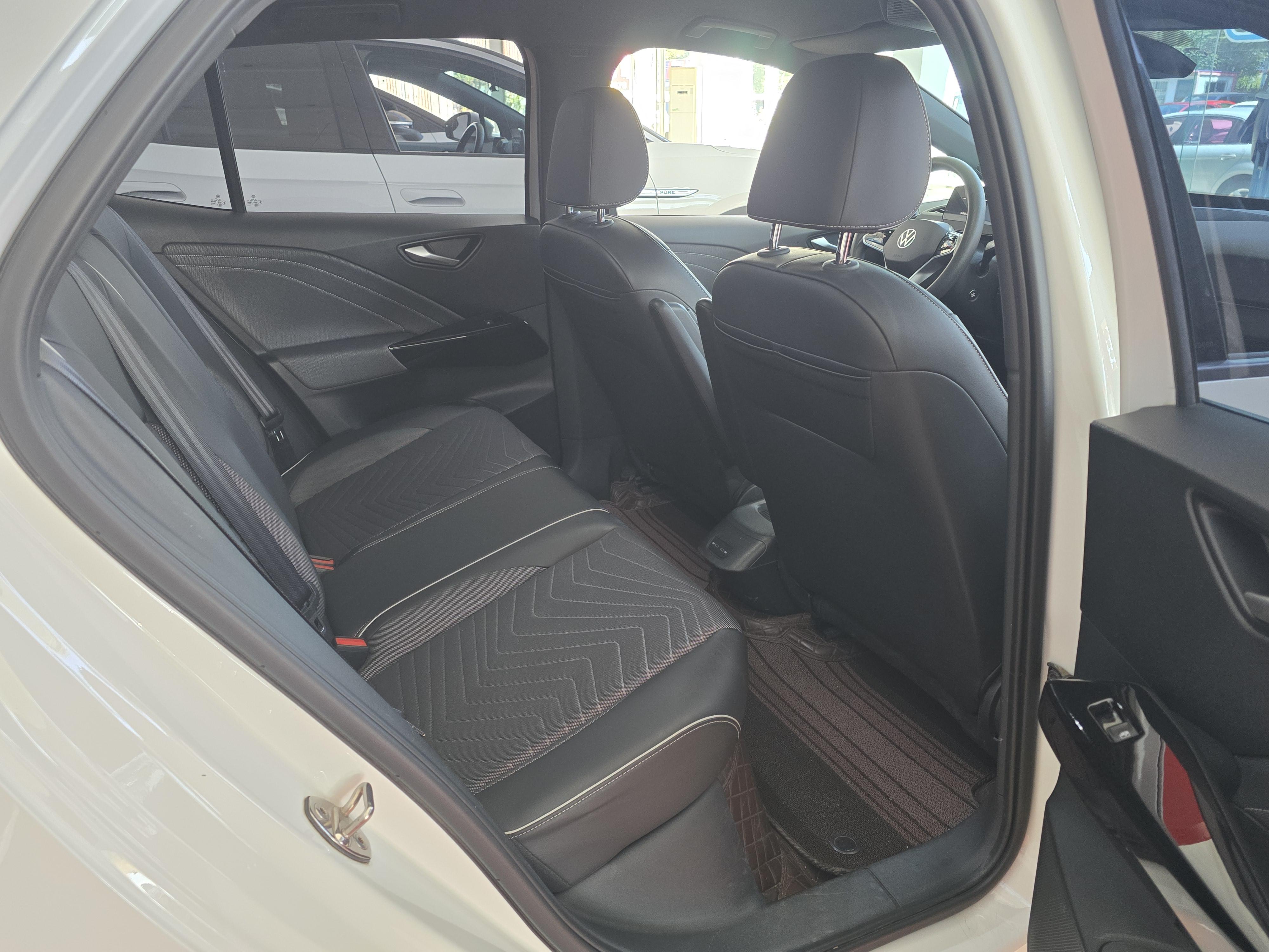 Volkswagen ID.3 2024 thumb 12