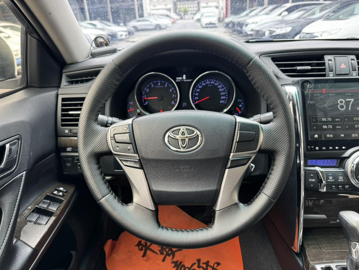 Toyota Reiz 2013 thumb 12