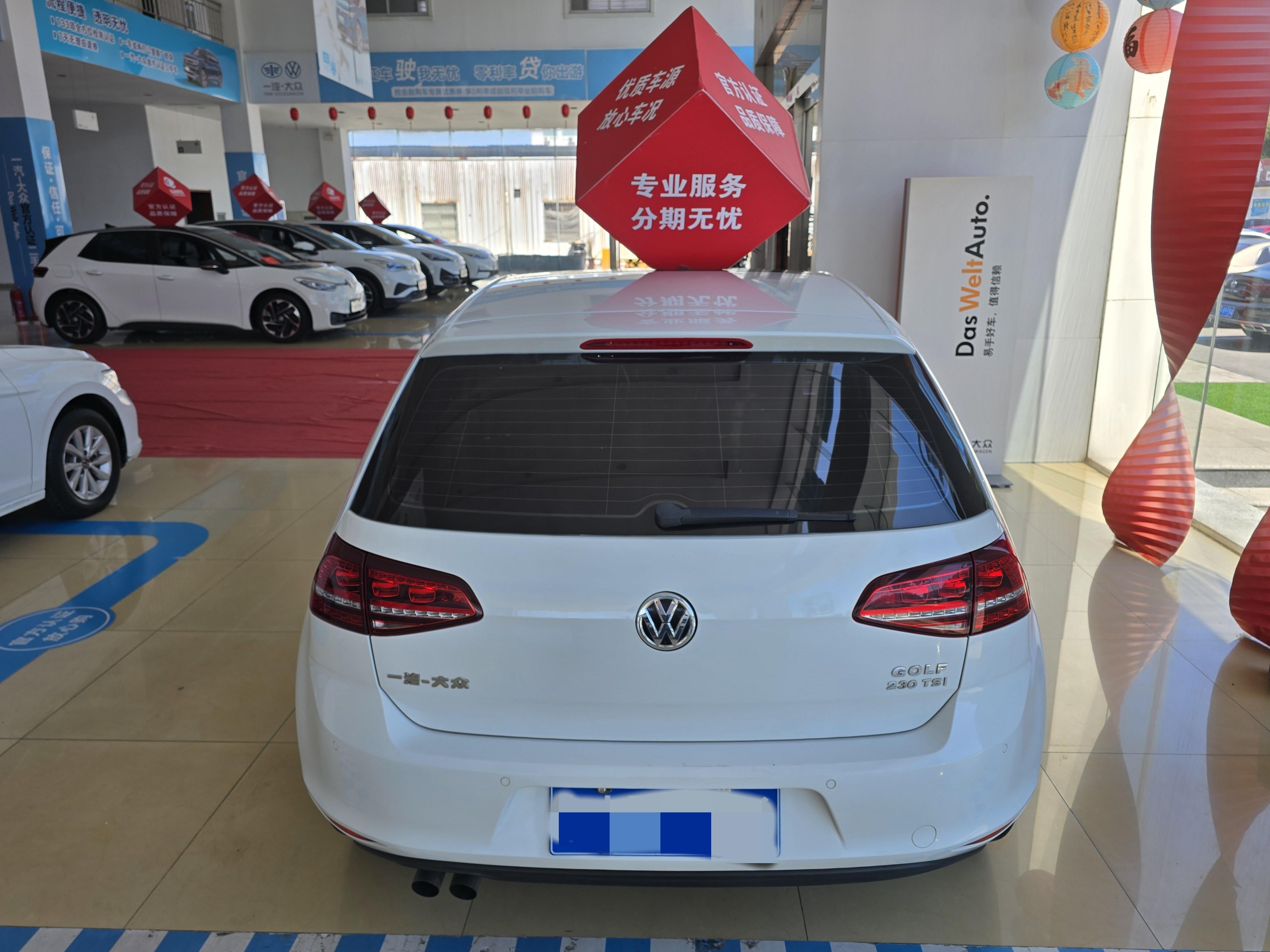 Volkswagen Golf Sportsvan 2017 thumb 2