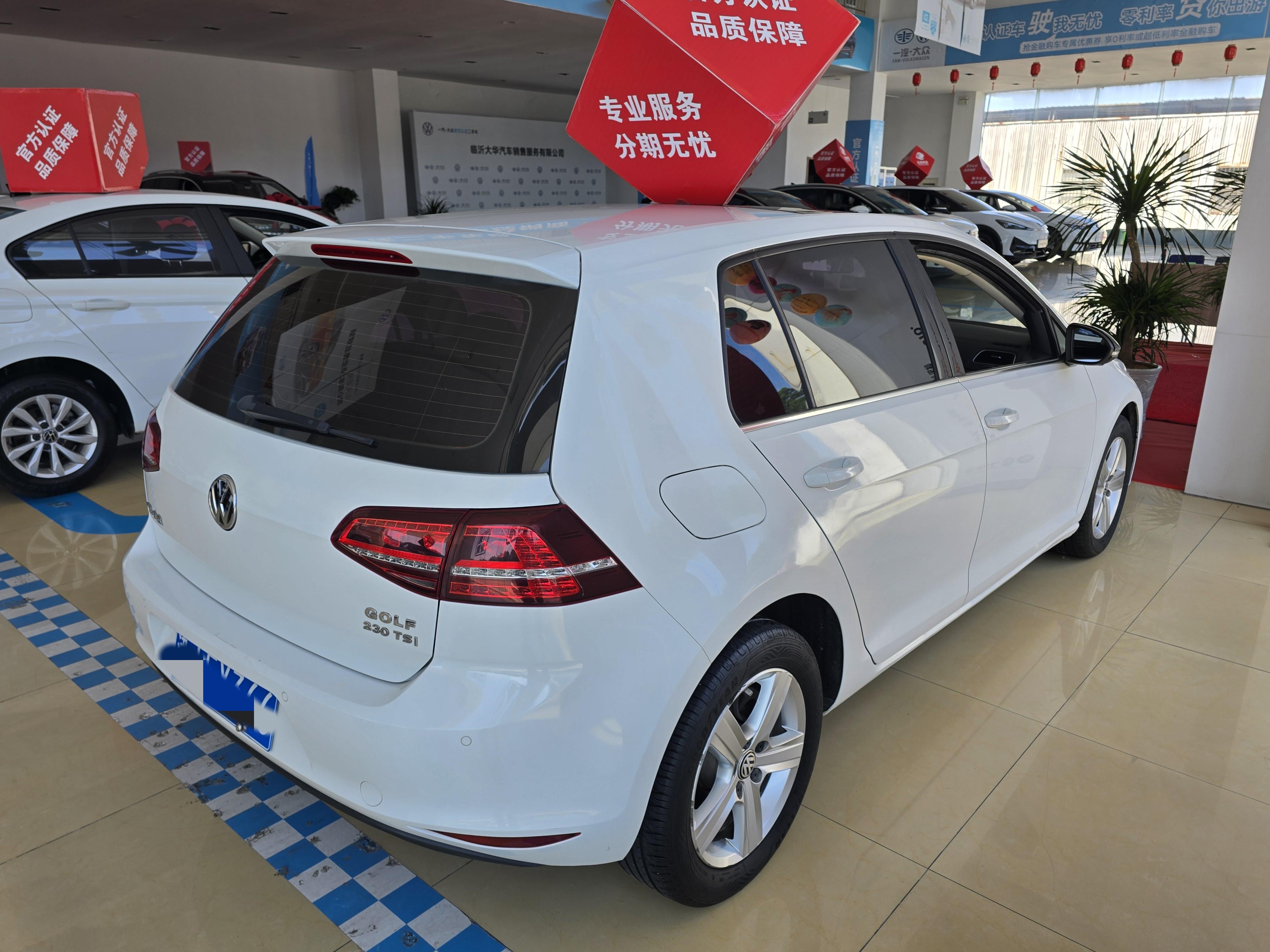Volkswagen Golf Sportsvan 2017 thumb 3