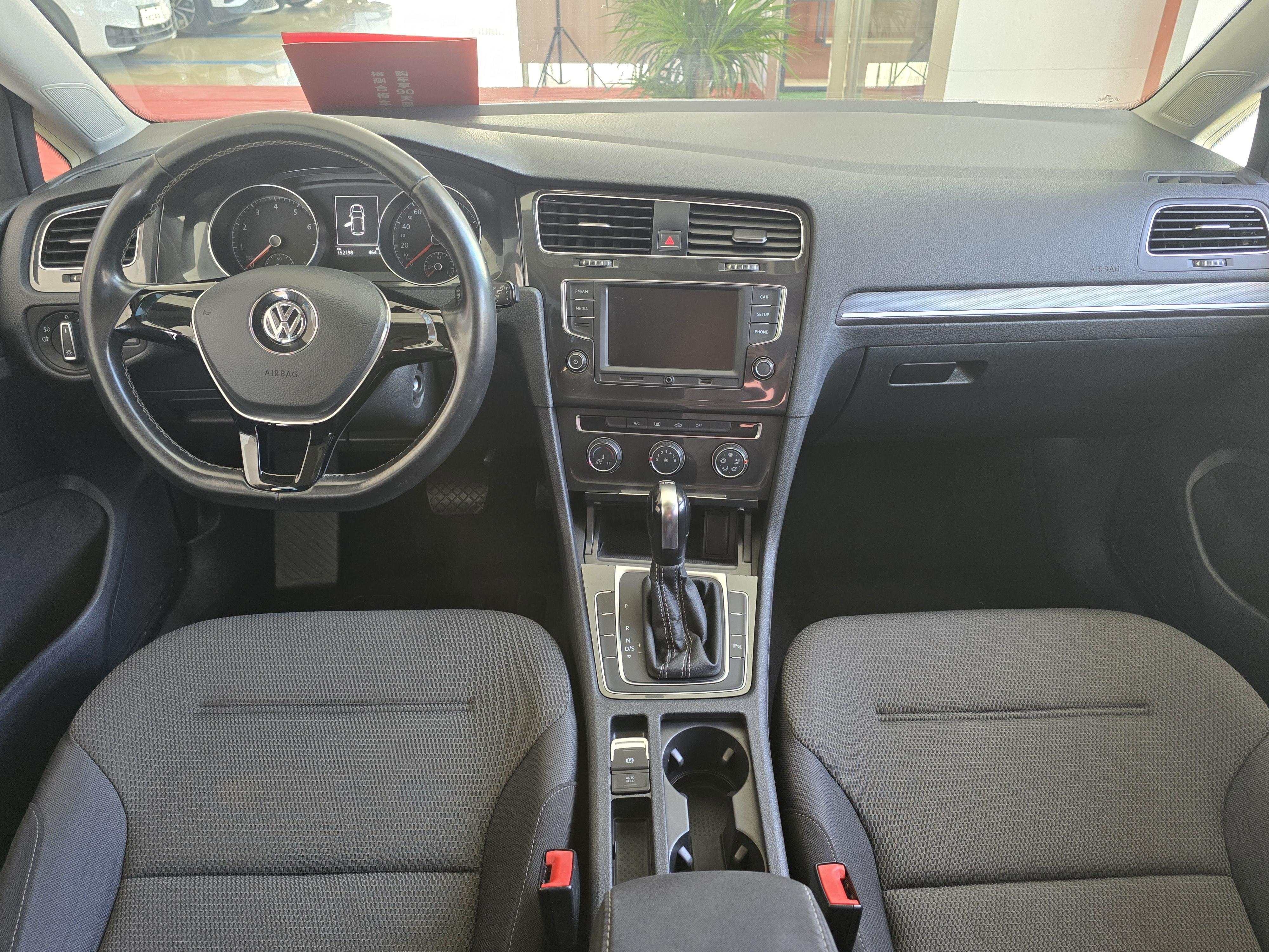 Volkswagen Golf Sportsvan 2017 thumb 7