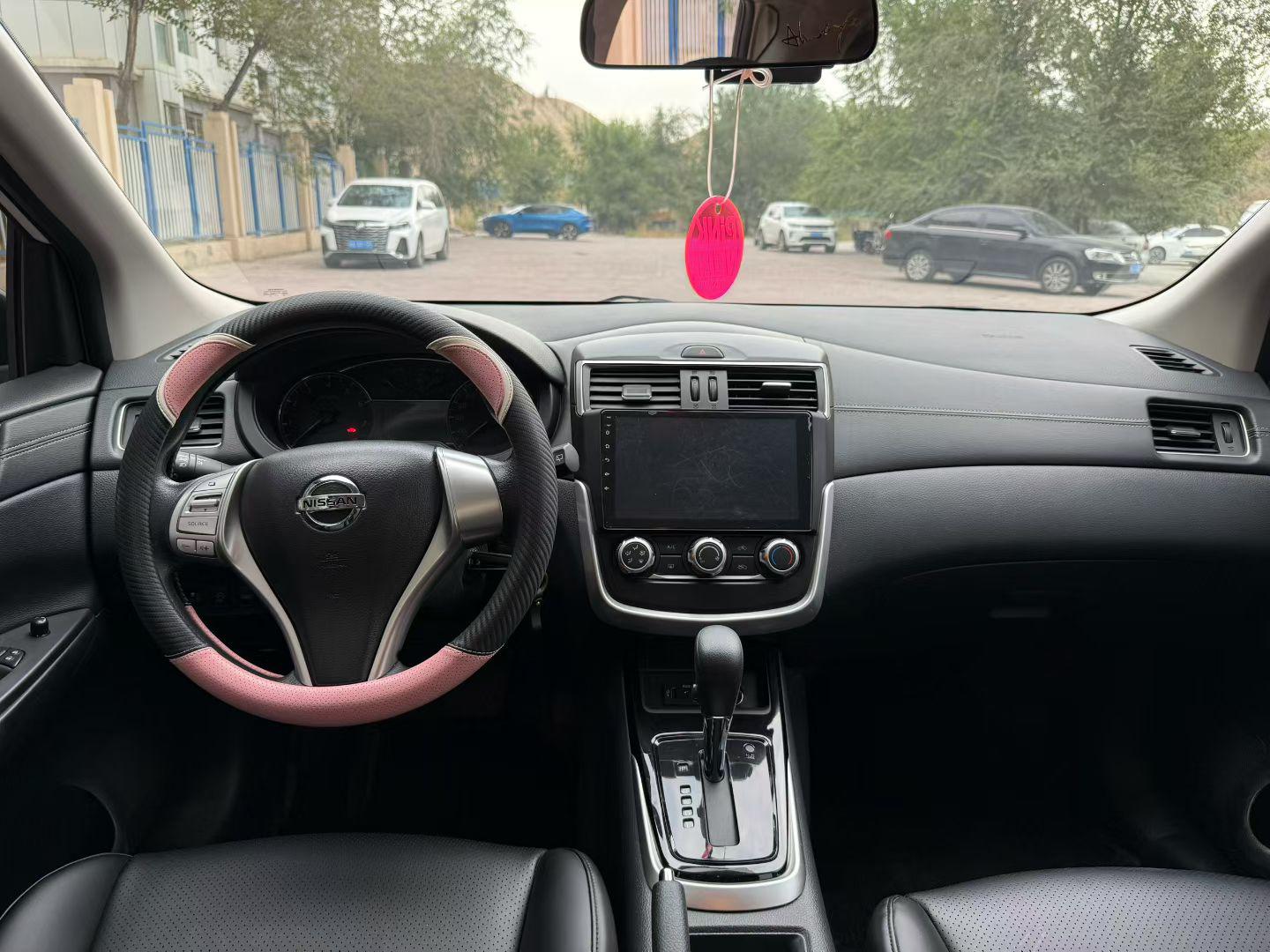 Nissan Tiida 2021 thumb 5
