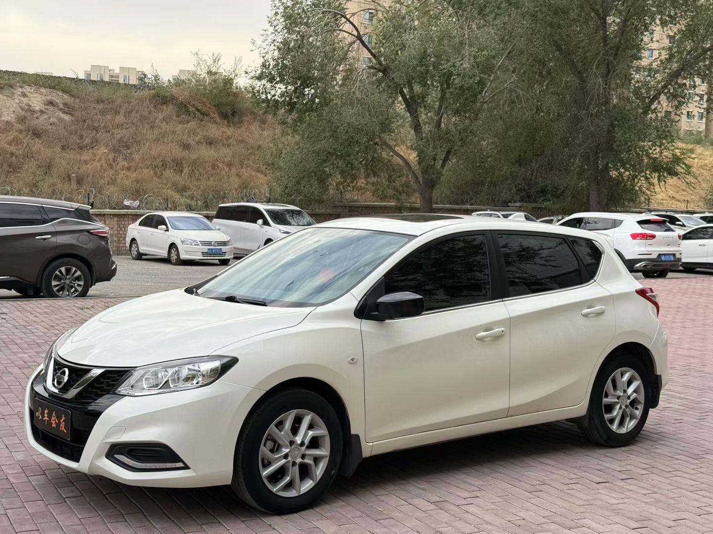 Nissan Tiida 2021 thumb 8