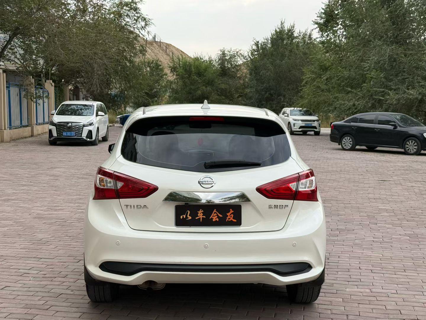 Nissan Tiida 2021 thumb 12