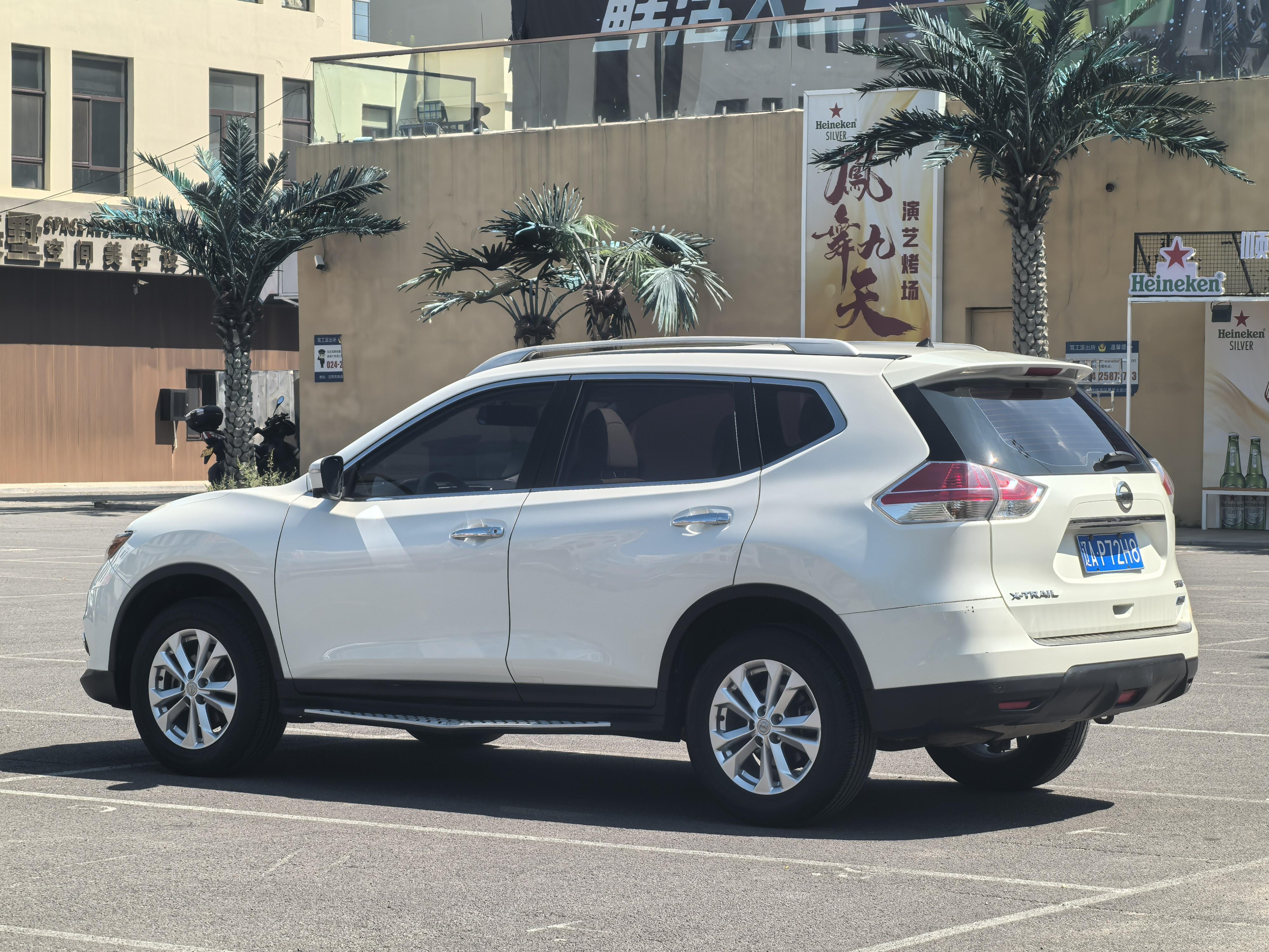 Nissan X-Trail 2014 thumb 2