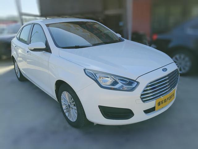 Ford Focus 2017 thumb 12