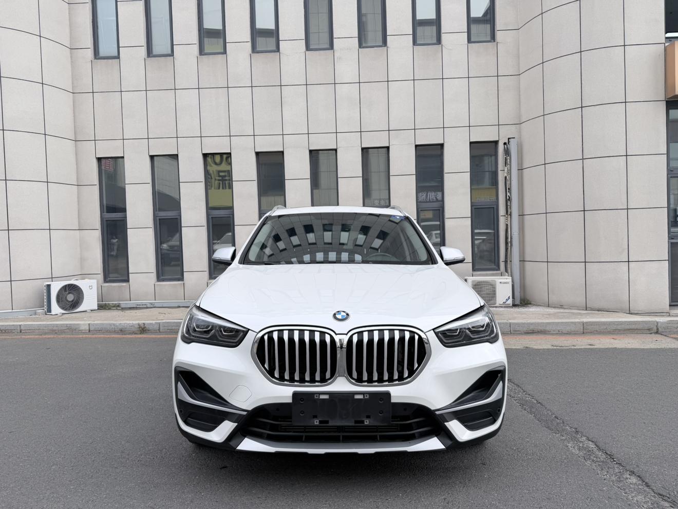 BMW X1 2022 thumb 10