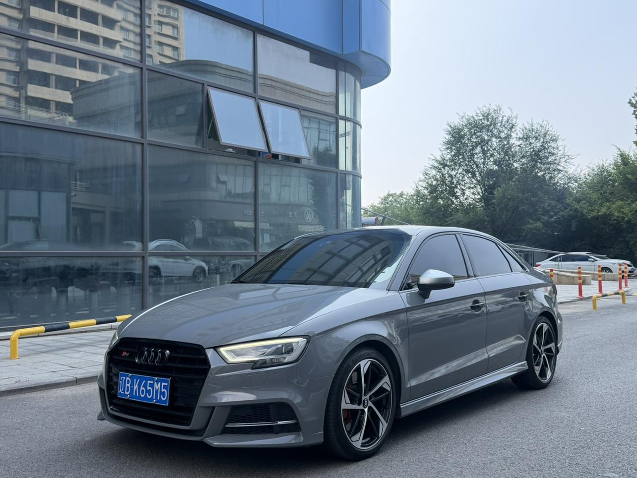 Audi S3 2019 thumb 8