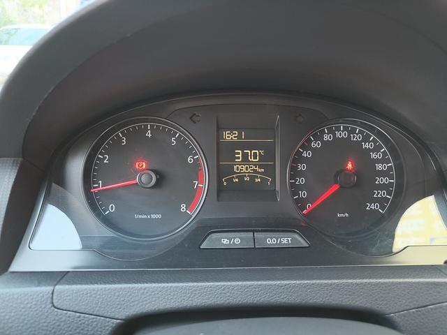 Volkswagen Santana 2015 thumb 5