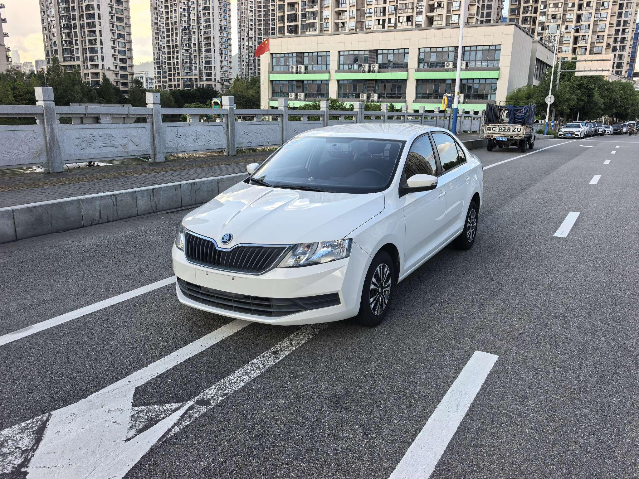 Skoda Xin Rui 2018 thumb 10