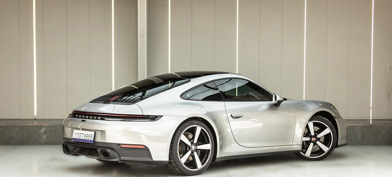 Porsche 911 2025 thumb 3