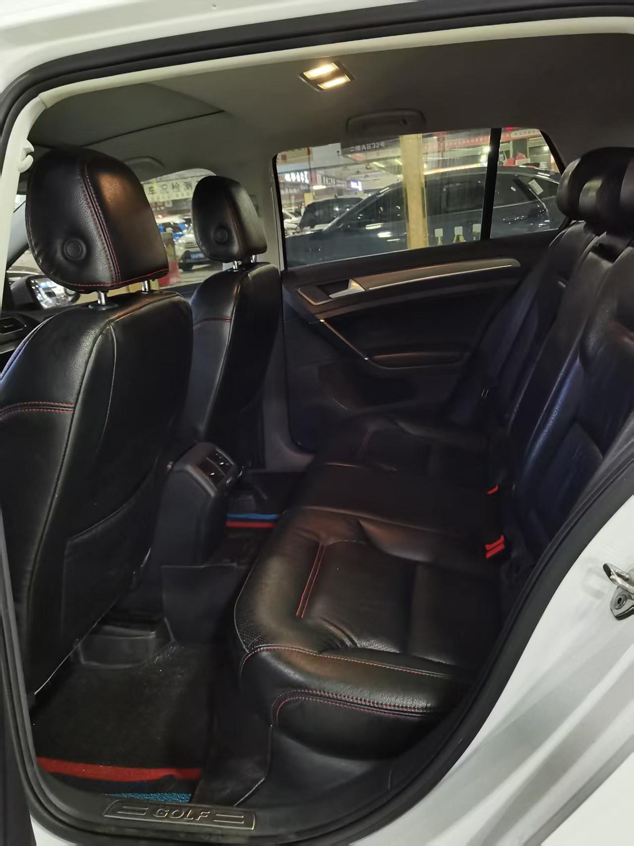Volkswagen Golf Sportsvan 2015 thumb 7