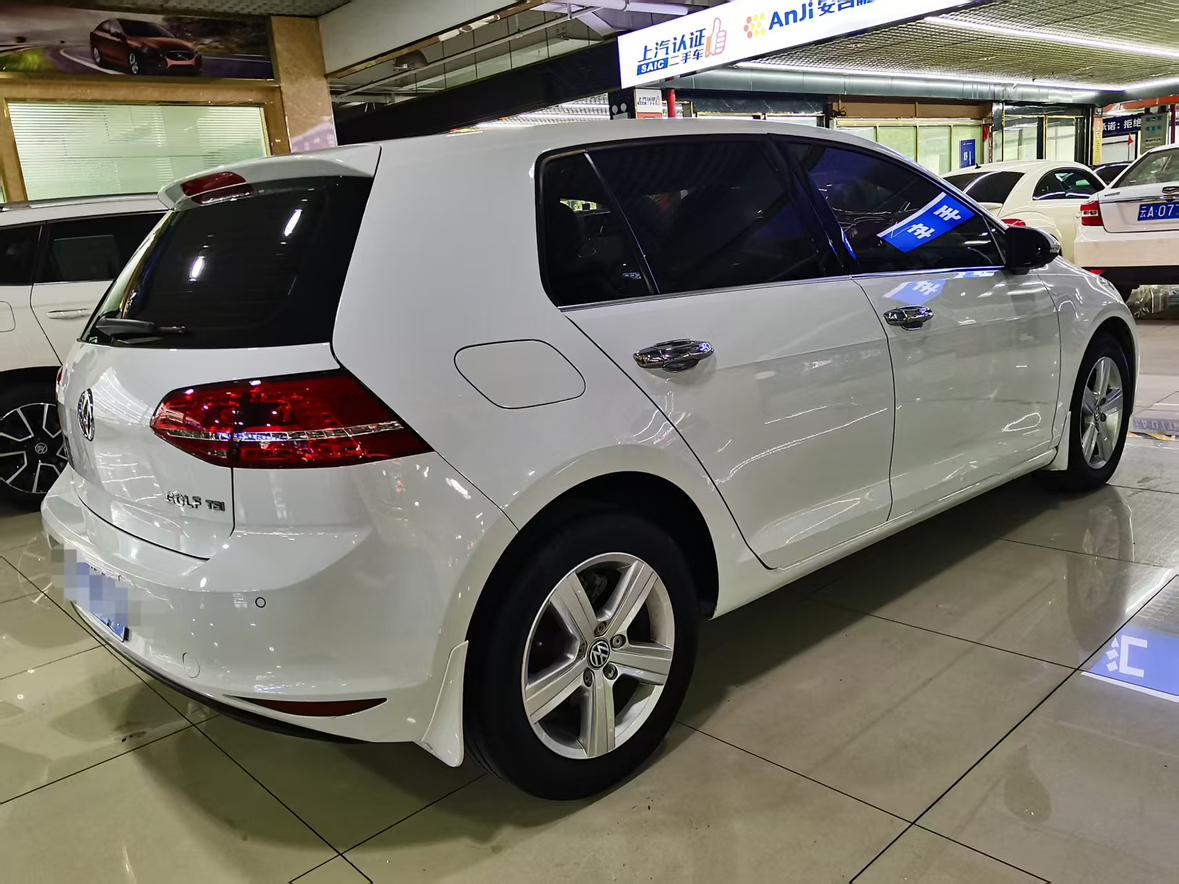 Volkswagen Golf Sportsvan 2015 thumb 9