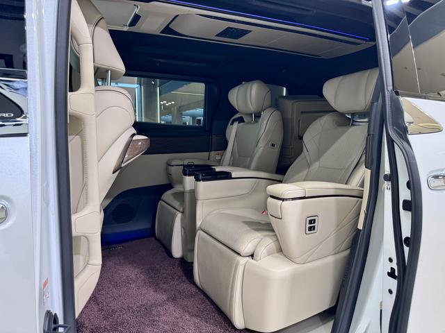 Toyota Alphard 2023 thumb 12