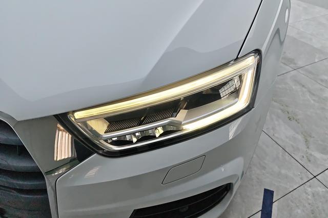 Audi Q3 2018 thumb 2