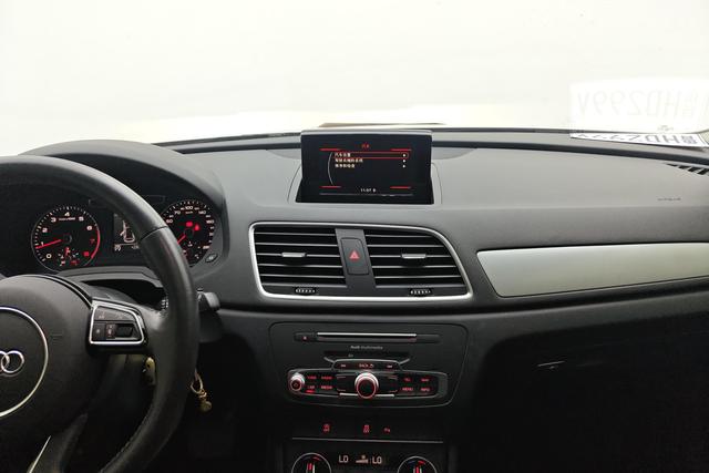 Audi Q3 2018 thumb 7