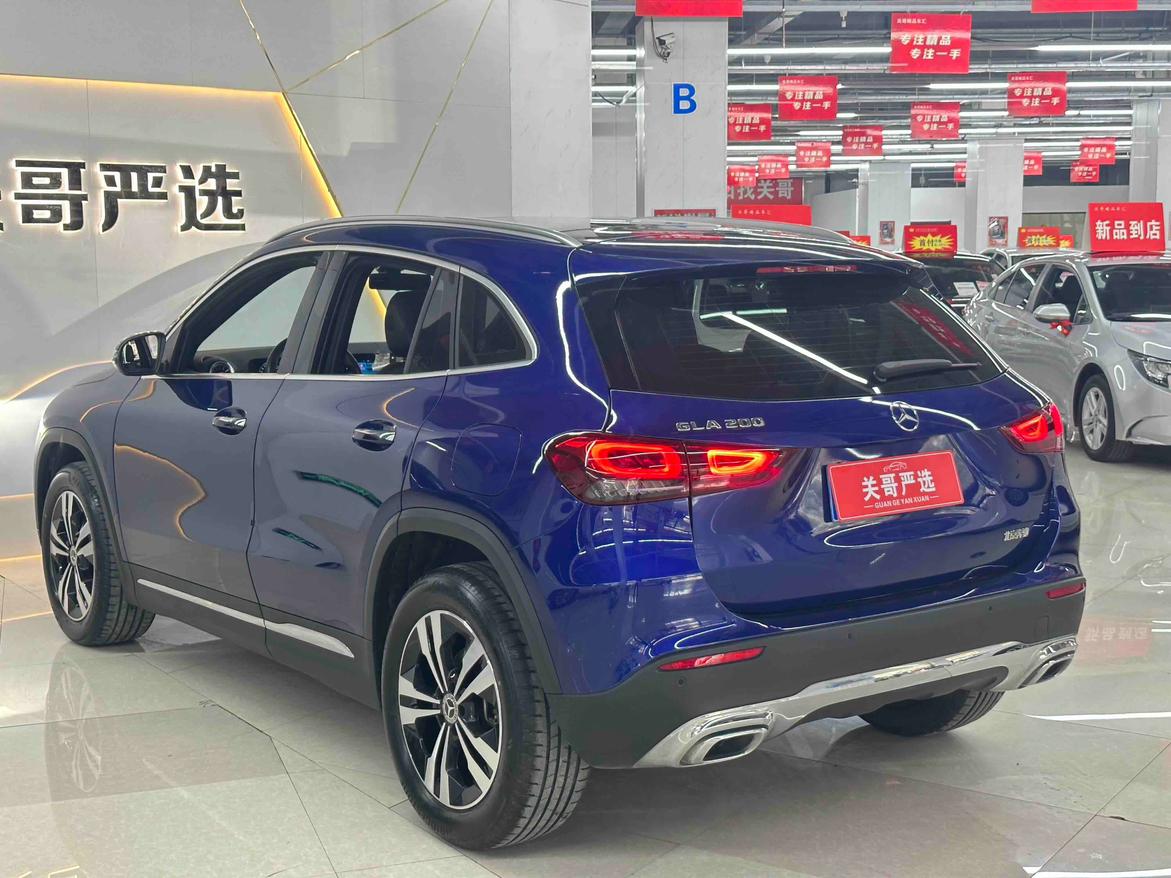 Mercedes-Benz GLA 2020 thumb 2