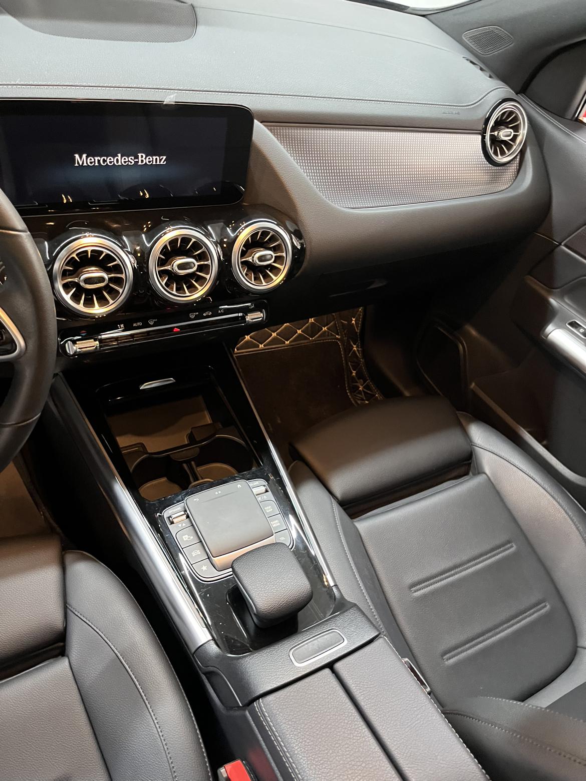 Mercedes-Benz GLA 2020 thumb 6