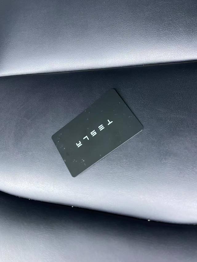 Tesla Model Y 2024 thumb 9