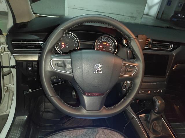 Peugeot 408 2016 thumb 5