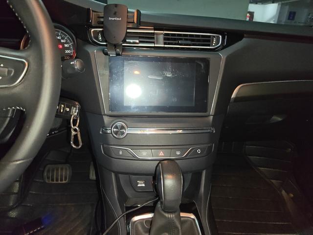 Peugeot 408 2016 thumb 6