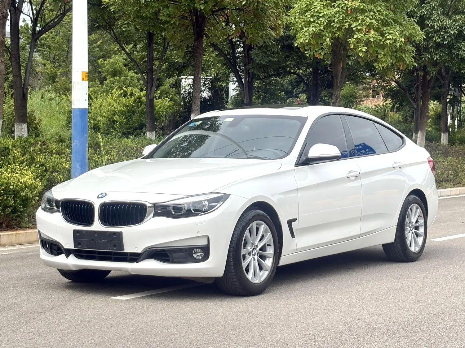 BMW 3 серии 2017 thumb 8