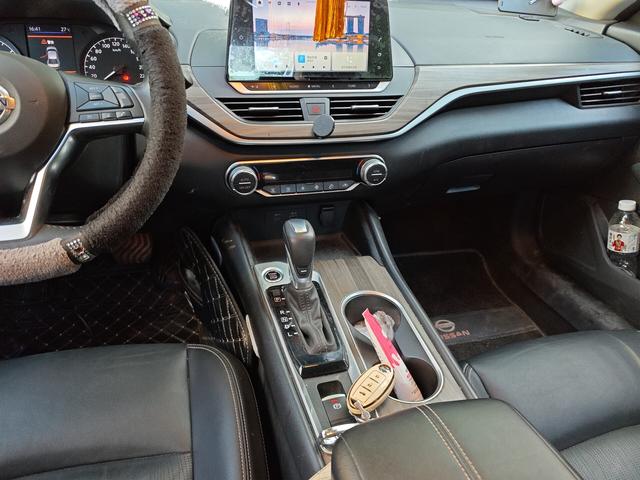 Nissan Altima 2021 thumb 7
