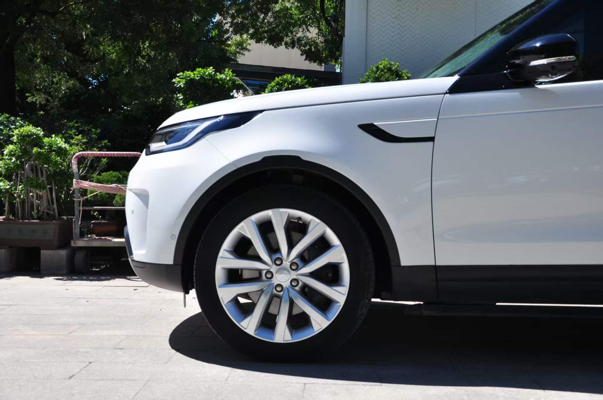 Land Rover Discovery 2024 thumb 5