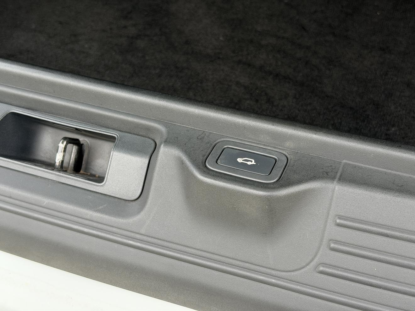 Land Rover Range Rover 2012 thumb 7