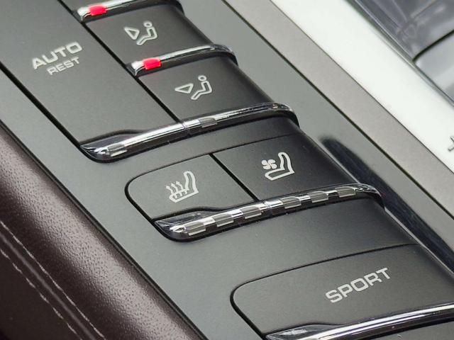 Porsche Panamera 2014 thumb 8