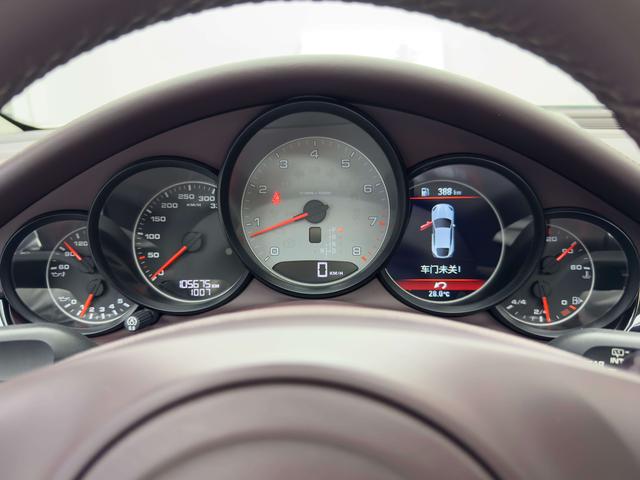 Porsche Panamera 2014 thumb 10