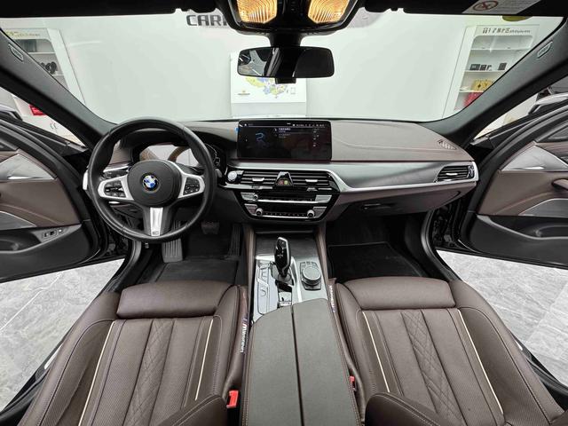 BMW 5 серии 2021 thumb 11