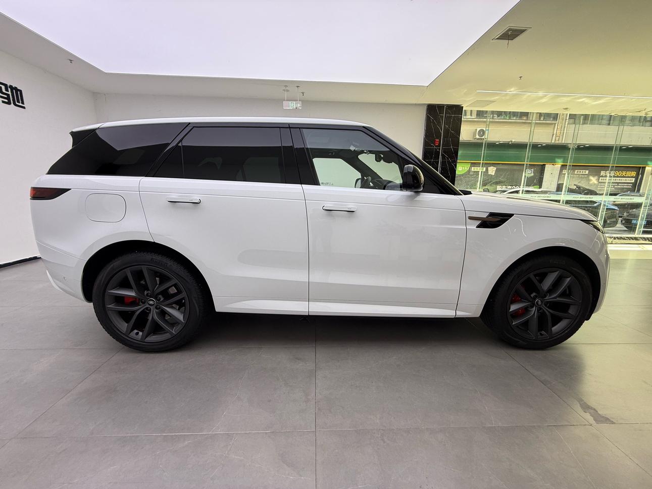 Land Rover Range Rover Sport 2024 thumb 6