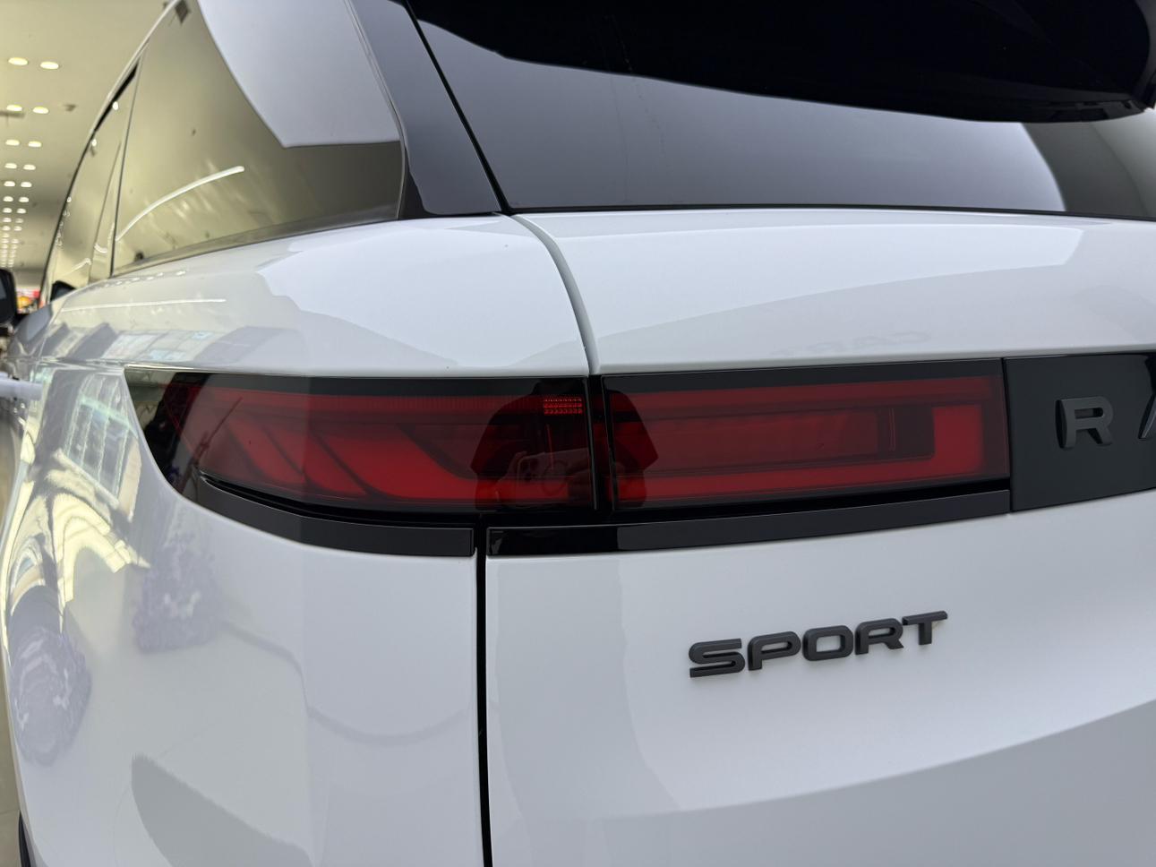 Land Rover Range Rover Sport 2024 thumb 10