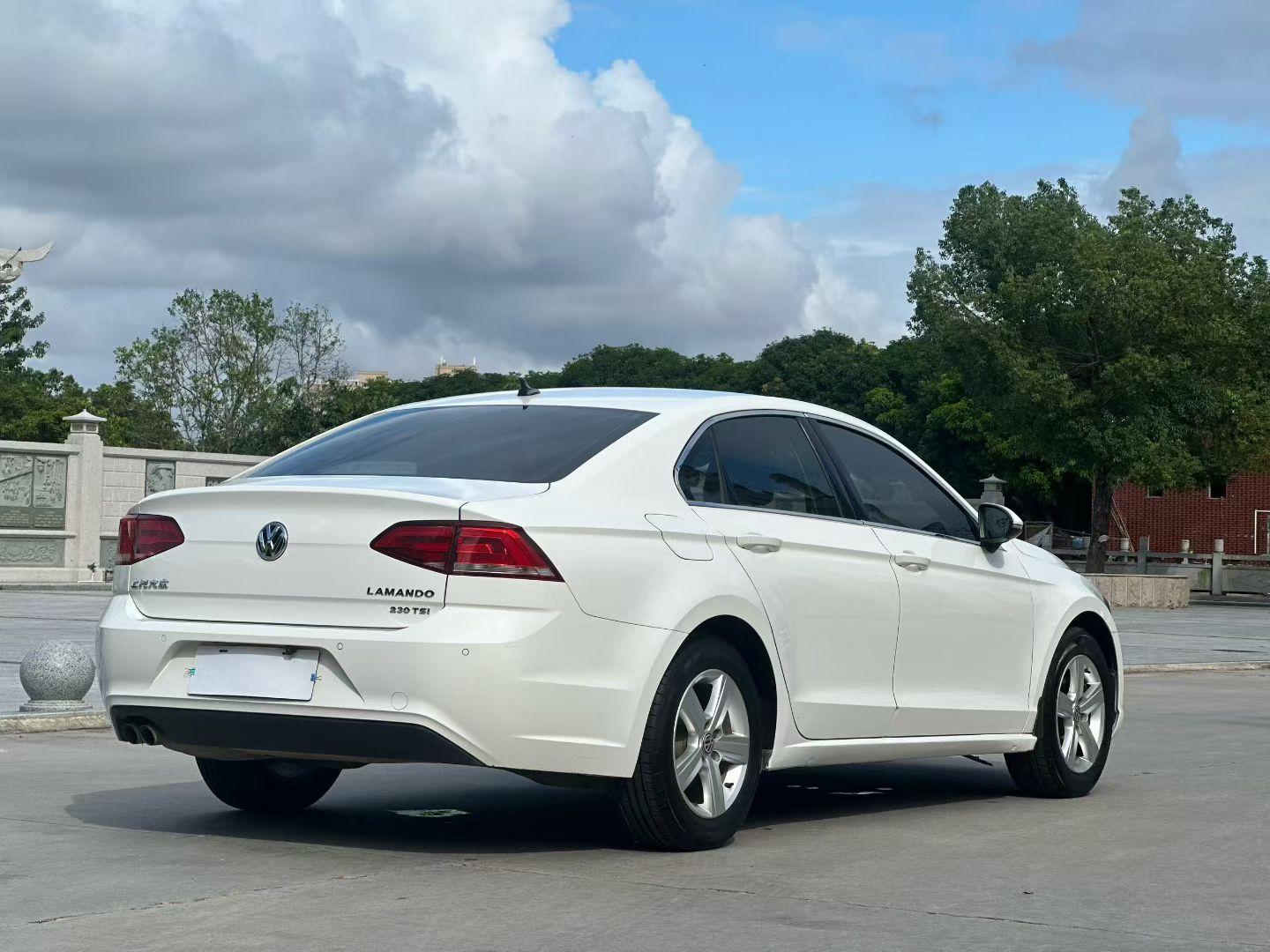 Volkswagen Lamando 2017 thumb 4