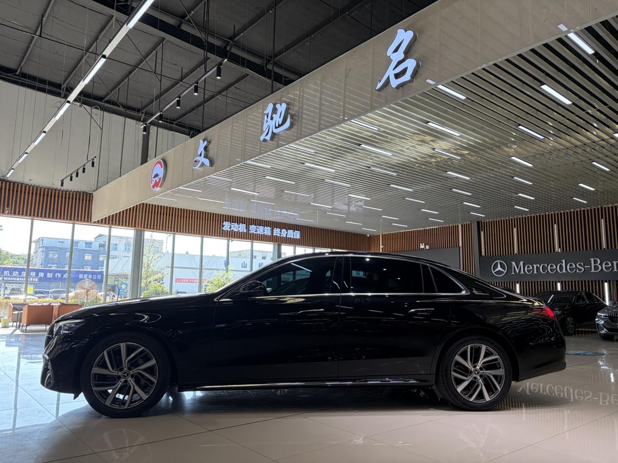 Mercedes-Benz E-Класс 2025 thumb 2