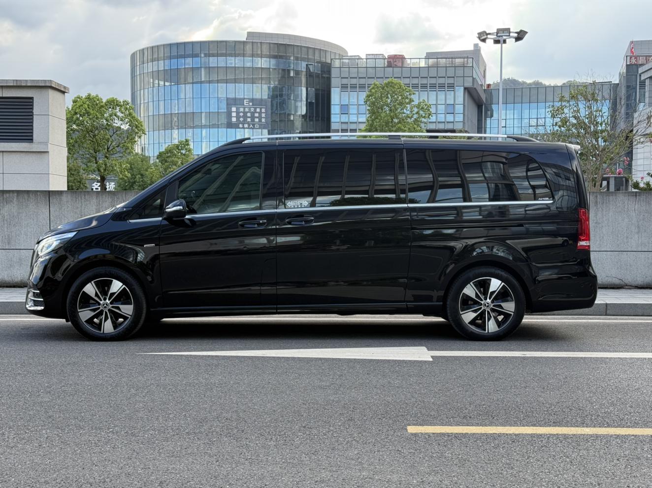 Mercedes-Benz V-Класс 2020 thumb 2