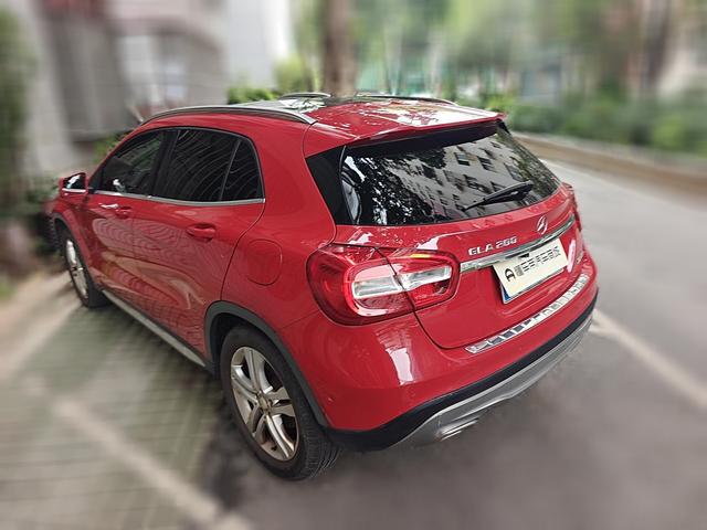 Mercedes-Benz GLA 2016 thumb 2