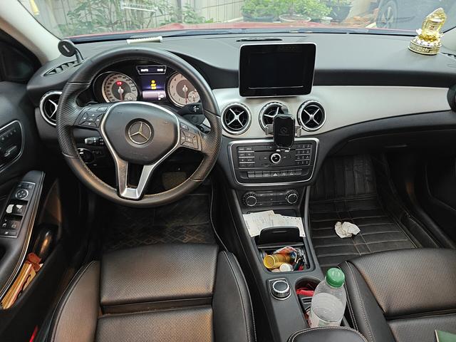 Mercedes-Benz GLA 2016 thumb 3