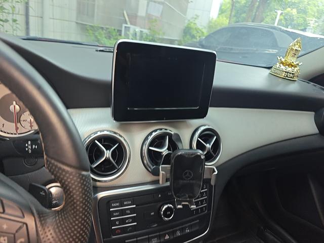 Mercedes-Benz GLA 2016 thumb 6