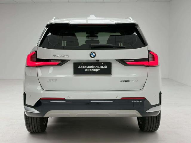 BMW X1 2023 thumb 4