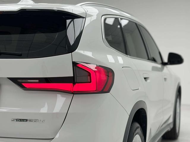 BMW X1 2023 thumb 6