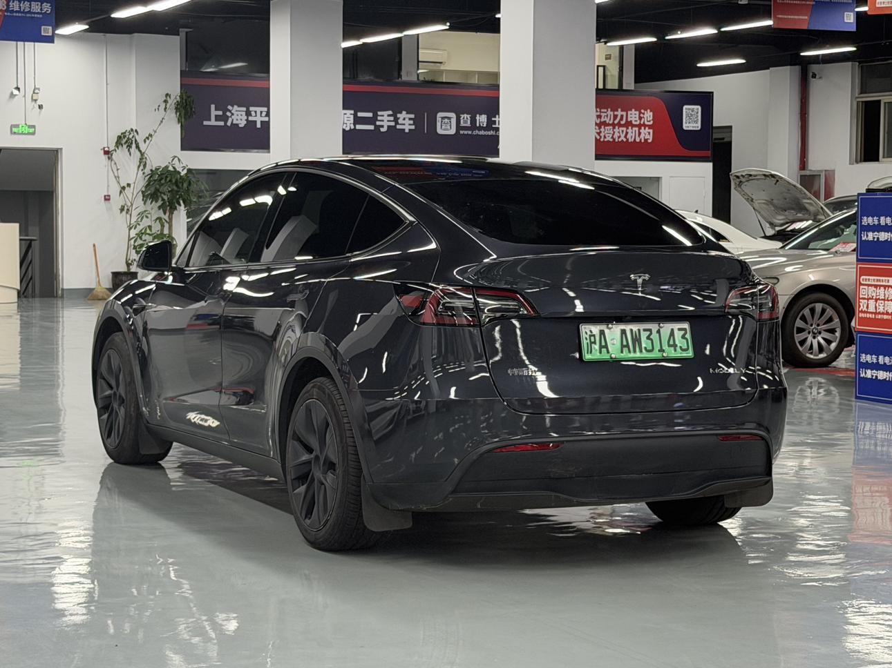 Tesla Model Y 2024 thumb 12