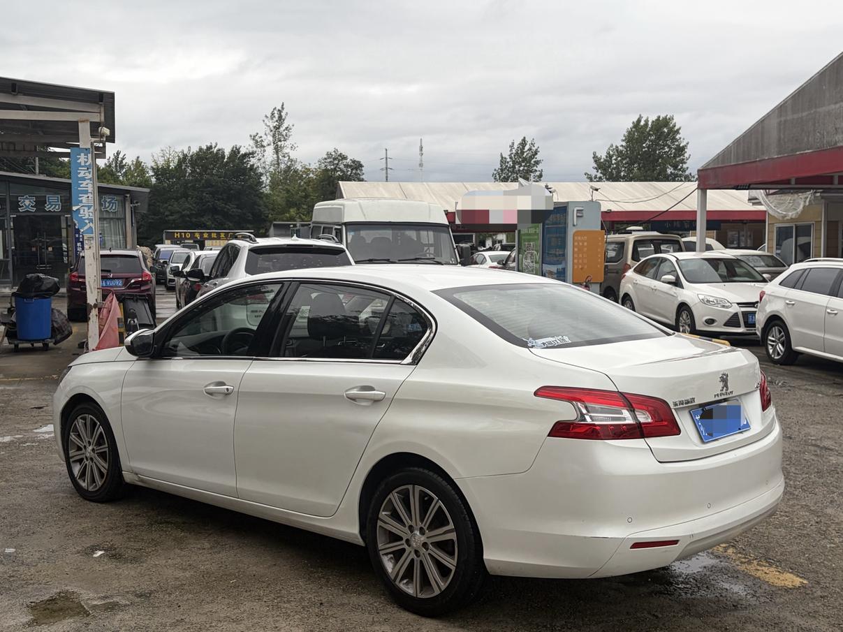 Peugeot 408 2014 thumb 11