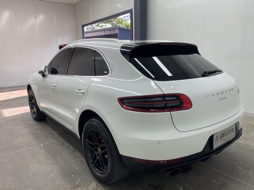 Porsche Macan 2017 thumb 2